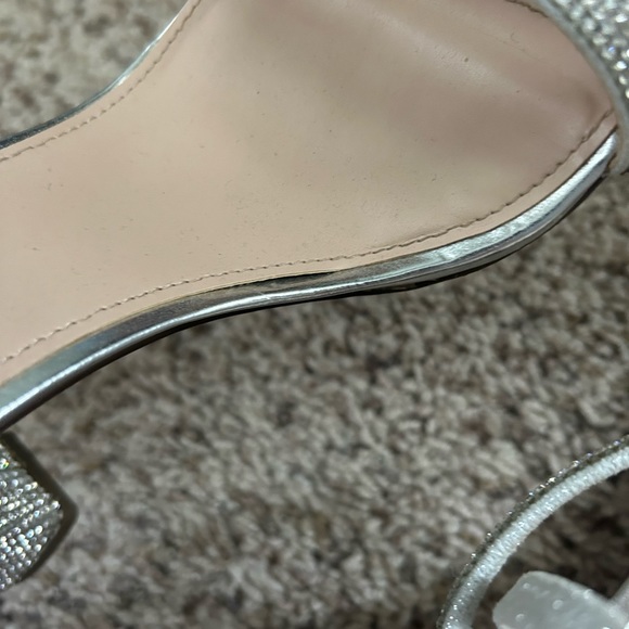 Heels - Picture 6 of 13